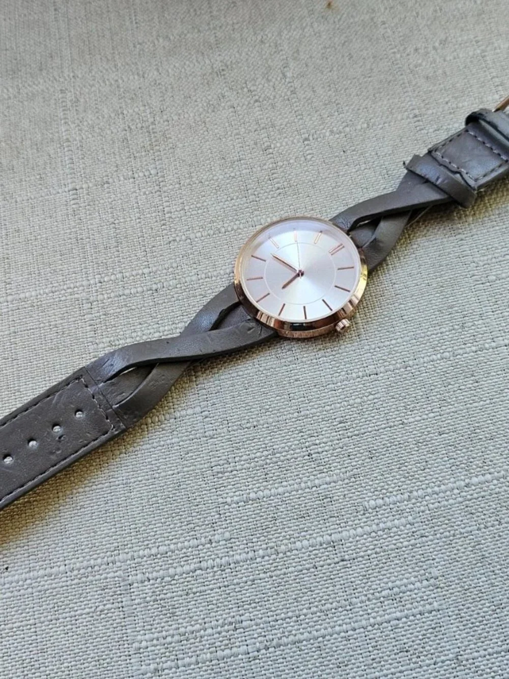 Women Wristwatch Fashion Faux Vegan Leather Strap Analog Quartz Wrist Watch